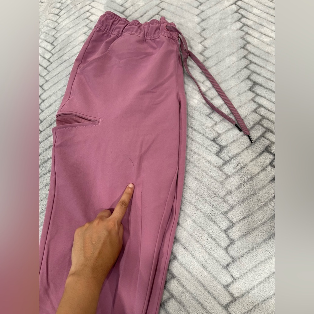 Mauve Jaanuu Scrub Set With Jogger Pants (Xxs Top… - image 4